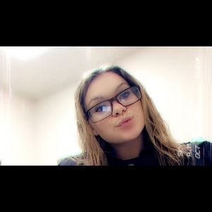 Meet your Posher, Skyla